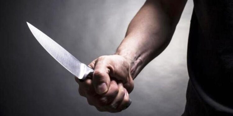 Μεσολόγγι: 13χρονος πήγε σε σχολείο με μαχαίρι – Συνελήφθησαν και οι γονείς του