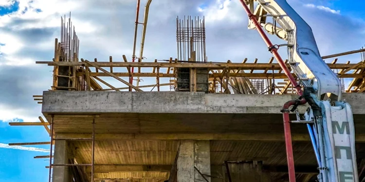 ΥΠΕΝ: Υπεγράφη το προεδρικό διάταγμα για τον Νέο Οικοδομικό Κανονισμό – Απελευθερώνεται η οικοδομική δραστηριότητα