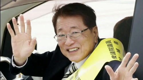 Τάκου Γιαμαμότο: Ο «αόρατος σύζυγος» της πρώτης γυναίκας πρωθυπουργού της Ιαπωνίας