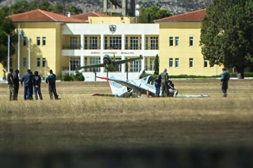 Σε εξέλιξη οι έρευνες για το αεροπορικό ατύχημα στο Τατόι – Τα δύο επικρατέστερα σενάρια