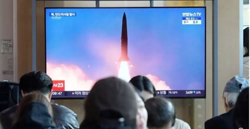 Βόρεια Κορέα: Εκτοξεύει βαλλιστικούς πυραύλους πριν τη σύνοδο APEC με συμμετοχή Τραμπ
