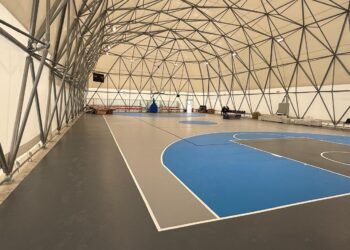 Αερο-υποστηριζόμενο αθλητικό στέγαστρο στο Αγρίνιο