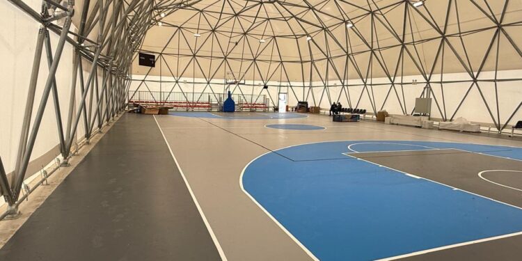 Αερο-υποστηριζόμενο αθλητικό στέγαστρο στο Αγρίνιο