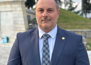 Μνημείο στους πεσόντες Αμπλιανίτες της Εξόδου στον Κήπο των Ηρώων Ιερής Πόλης Μεσολογγίου