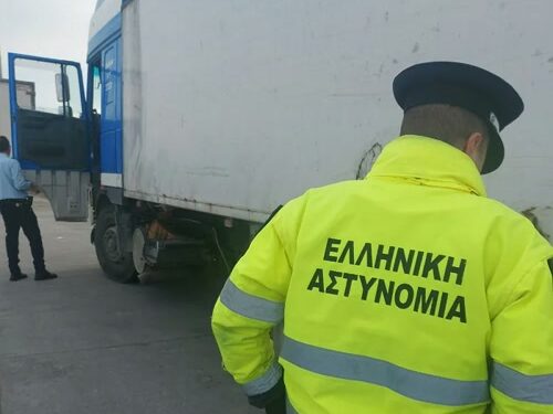 Κιλκίς: Συνελήφθη για παράνομη μεταφορά δέκα Κινέζων σε φορτηγό με εμπόρευμα