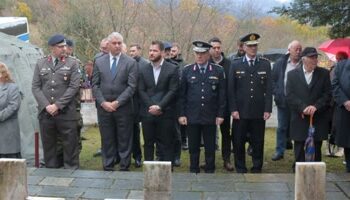 Τιμή στους πεσόντες  του 2/39 Συντάγματος Ευζώνων στα υψώματα του Καλπακίου