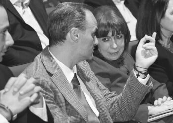 Ενοχλημένος ο Πρόεδρος του ΔΗΠΕΘΕ Αγρινίου για τα σχόλια στα μέσα κοινωνικής δικτύωσης..