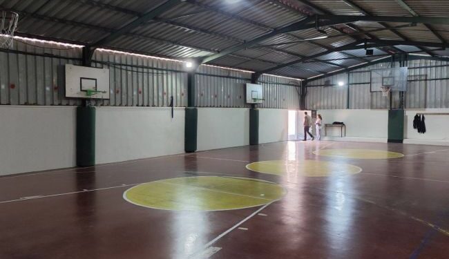 Αγρίνιο: Αναβαθμίστηκε το κλειστό γυμναστήριο μπάσκετ στο σχολικό συγκρότημα στην οδό Μαβίλη