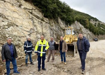 Κατολίσθηση στο δρόμο προς Λαμπίρι!