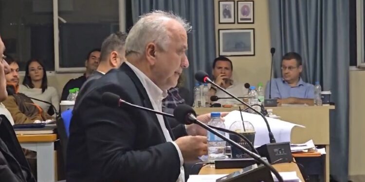 Κώστας Λύρος: Τυχάρπαστες συμπεριφορές στο Δημοτικό Συμβούλιο