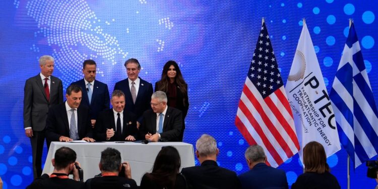 Συμφωνία ExxonMobil, Energean και Helleniq Energy για γεώτρηση υδρογονανθράκων στο Ιόνιο – Η πρώτη στην Ελλάδα μετά από 40 χρόνια! (ΒΙΝΤΕΟ)