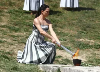 Ξεκίνησε από την Αρχαία Ολυμπία η Ολυμπιακή Φλόγα για Milano Cortina 2026