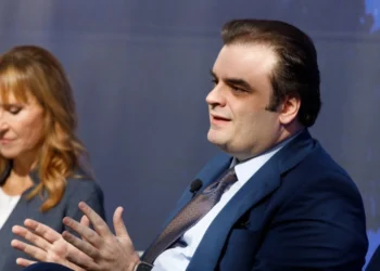 Πιερρακάκης: «Θέλουμε περισσότερες αμερικανικές επενδύσεις σε νευραλγικούς τομείς της οικονομίας»