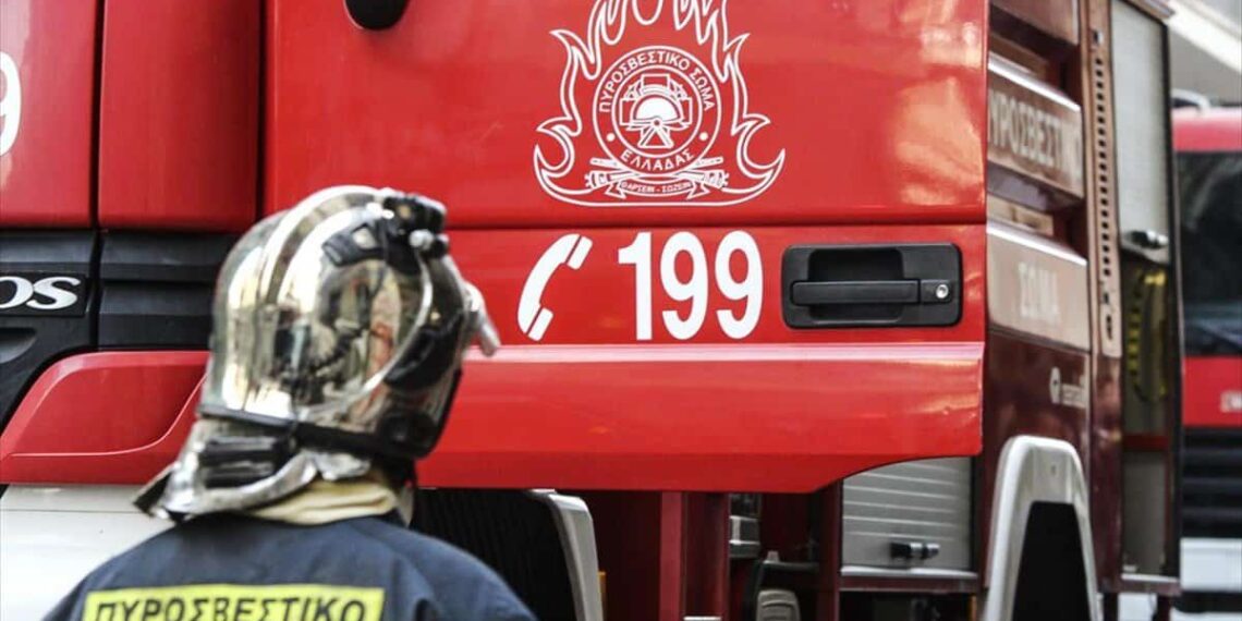 Νέα Αβώρανη: Έβαλε φωτιά στο αυτοκίνητό του και απειλούσε τους πυροσβέστες με μαχαίρι!