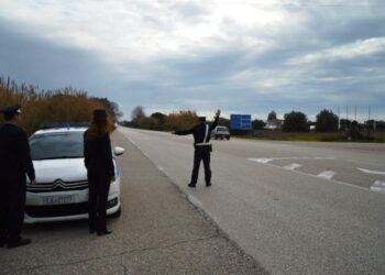 ΕΛ.ΑΣ: 92 πρόστιμα για κράνος στη Δυτική Ελλάδα