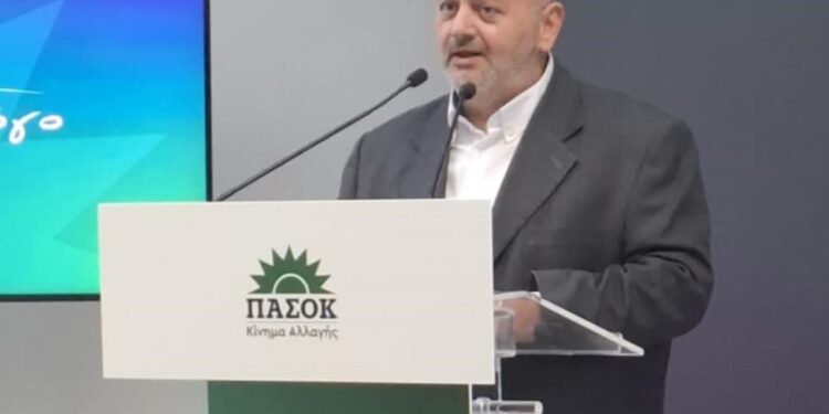 Τα γαλάζια τα παιδιά, τα κουμπαράκια τα καλά, μια φαμίλια αγκαλιά…