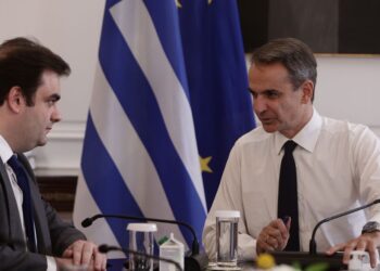 Πολυετής Δημοσιονομικός Προγραμματισμός 2027-2029: Μείωση της ανάπτυξης στο 1,5% και του χρέους στο 119% του ΑΕΠ