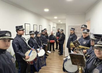 Τα κάλαντα στον Δήμαρχο Ιερής Πόλης Μεσολογγίου έψαλε η Δημοτική Φιλαρμονική και το 2/39 Σύνταγμα Ευζώνων