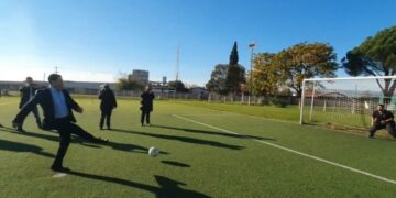 Τους άκουσε όλους ο Βρούτσης, είδε και τον Παπαναστασίου να χτυπά πέναλτι!