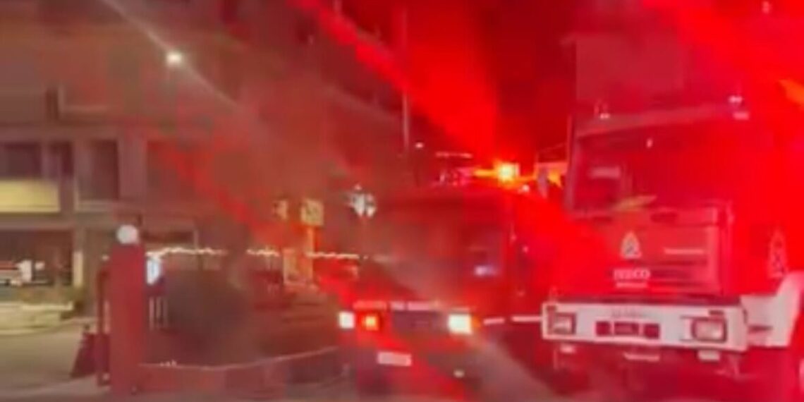 Αγρίνιο: «Καλωσόρισμα» του 2026 με σειρήνες στην Πυροσβεστική (βίντεο-φωτο)