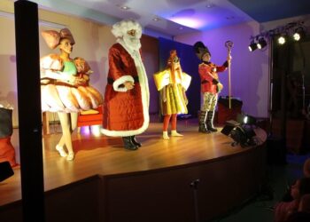 Με επιτυχία η θεατρική παράσταση: ”A.I. Βασίλης – Mια παράξενη συμμαχία…”, στον Αστακό