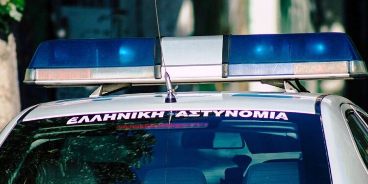 Μεσολογγίτης Ρομά κατηγορείται για συμμετοχή σε εγκληματική οργάνωση που τα μέλη της προσποιούνταν τους υπαλλήλους του ΔΕΔΔΗΕ