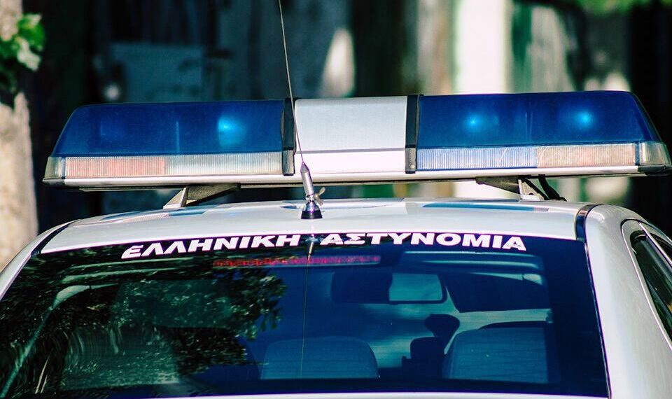 Μεσολογγίτης Ρομά κατηγορείται για συμμετοχή σε εγκληματική οργάνωση που τα μέλη της προσποιούνταν τους υπαλλήλους του ΔΕΔΔΗΕ