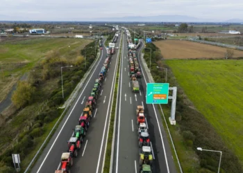 Αγρότες: Το πρόγραμμα των μπλόκων για τις γιορτές – Ποιες οι κόκκινες γραμμές και το νέο μήνυμα της κυβέρνησης
