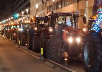 Αγρότες: Κινητοποιήσεις και στις Βρυξέλλες με εκατοντάδες τρακτέρ έξω από το Ευρωπαϊκό Συμβούλιο