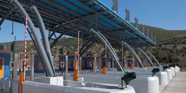 Αγρότες: Άνοιξε η Ιόνια Οδός – Ομαλά και χωρίς ιδιαίτερα προβλήματα η έξοδος των εκδρομέων της Πρωτοχρονιάς