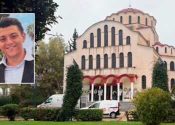 Σπαραγμός στην κηδεία του 24χρονου από τις Παπαδάτες Αγρινίου που σκοτώθηκε στην Λούτσα