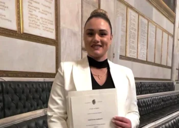 Δασκάλα της Ευρυτανίας ανάμεσα στους 50 κορυφαίους εκπαιδευτικούς του κόσμου