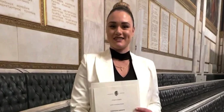 Δασκάλα της Ευρυτανίας ανάμεσα στους 50 κορυφαίους εκπαιδευτικούς του κόσμου