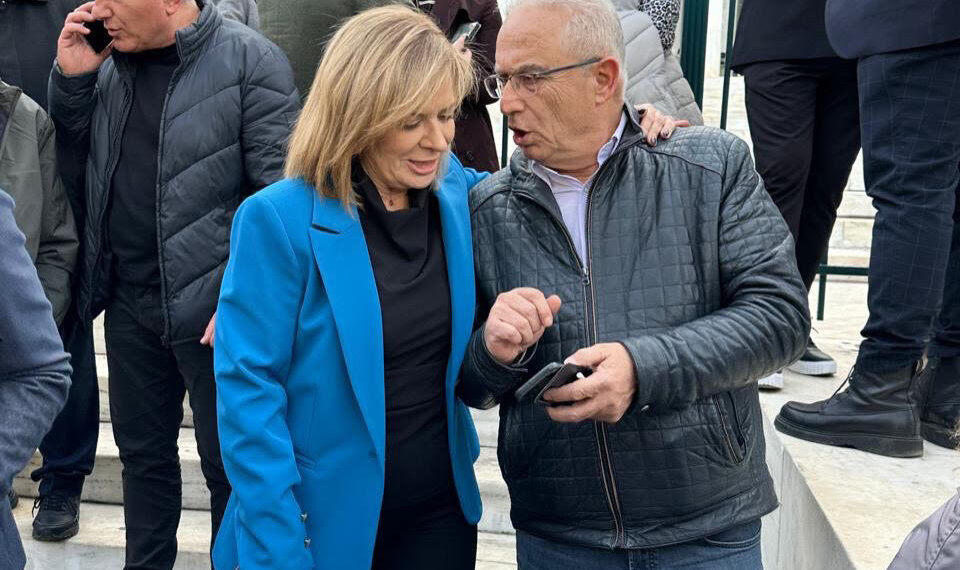 Σταρακά και Τορουνίδης  έξω από την ΚΕΔΕ: το ΠΑΣΟΚ  που έχει μάθει να δίνει το «παρών» παντού!