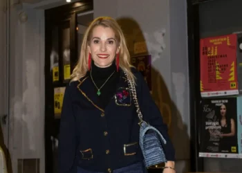 Τζένη Μπότση: «Δεν ήθελα να πω “χωριάτισσα” τη Βάνα Μπάρμπα, τους έλεγα να αλλάξουμε την ατάκα»