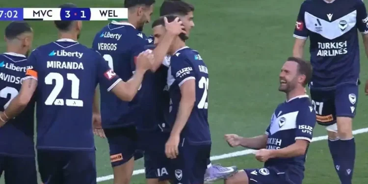 Ο Νίκος Βέργος, πρώην του Παναιτωλικού, πέτυχε χατ-τρικ στην Αυστραλία και ο Μάτα του γυάλισε το παπούτσι