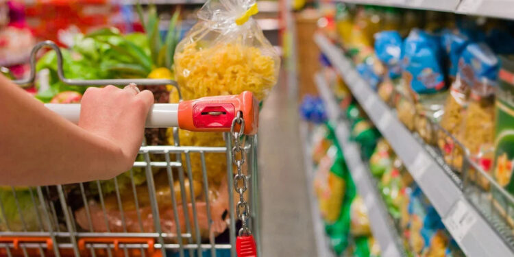 Στο 2,6% ο πληθωρισμός τον Δεκέμβριο: Διψήφιες αυξήσεις σε καφέ, κρέας, φρούτα – Νέα άνοδος 8,4% στα ενοίκια