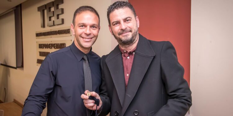 Ο Θεόδωρος Μπακέλλας χτύπησε φλουρί…και τύχη!