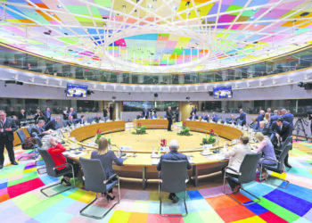 Η οικονομία του πολέμου: Το ευρωπαϊκό βαρύ όπλο των κυρώσεων