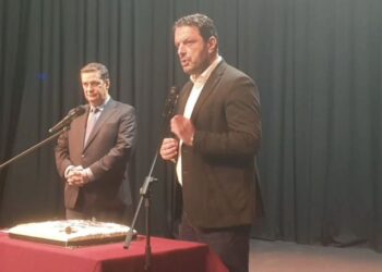 Από τον πατέρα στους εργαζόμενους: ο Γκρίζης στέλνει μήνυμα ουσίας