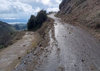 Κατολισθήσεις στον δρόμο Κυρα-Βγενα _Περιστέρι| – Άμεση η παρέμβαση του Δήμου Αγρινίου