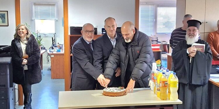 Κοπή Πρωτοχρονιάτικης Πίτας στη Διεύθυνση Οικονομικών Υπηρεσιών της Περιφέρειας Δυτικής Ελλάδας