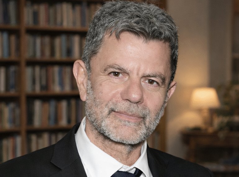 Ερμηνεύοντας τη νέα πολιτική αβεβαιότητα