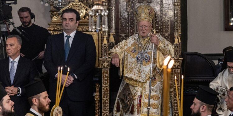 Στο Φανάρι για την εορτή των Θεοφανίων ο Κυριάκος Πιερρακάκης