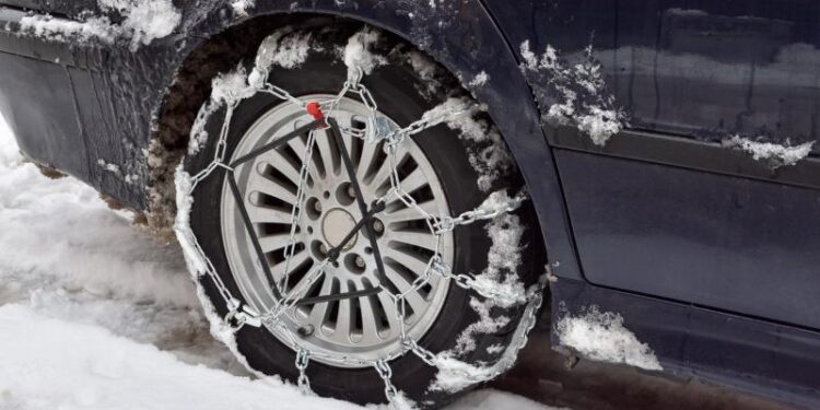 Χαλκιδική: Υποχρεωτικές οι αντιολισθητικές αλυσίδες