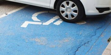 Αγρίνιο: Όταν το πρόβλημα δεν είναι το πάρκινγκ, αλλά η συνείδηση!