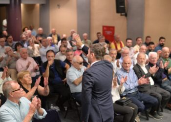 ΠΑΣΟΚ: Κλείνουν κύκλοι, ανοίγουν πόρτες – όχι χωρίς αστερίσκους