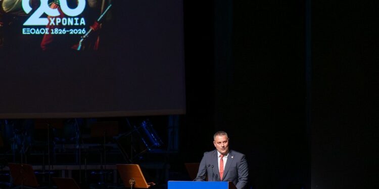 Μήπως τα έκανε ολίγον θάλασσα ο Σπύρος Διαμαντόπουλος στο Μέγαρο Μουσικής;