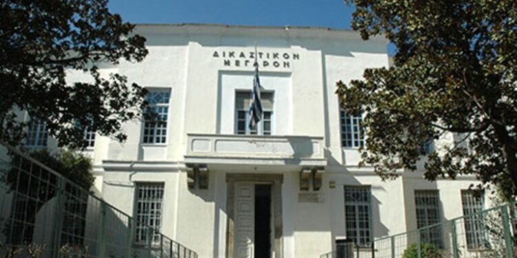 Καταδίκη αστυνομικού για παράνομες μεταβιβάσεις κυνηγετικών όπλων στον Βόλο