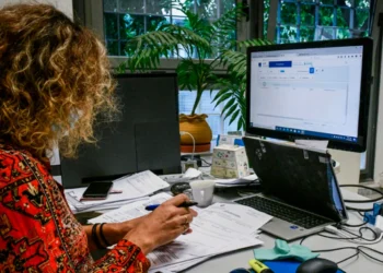 Αλλάζουν όλα από σήμερα για τα πειθαρχικά των δημοσίων υπαλλήλων: Παραπτώματα η παρενόχληση και η άρνηση αξιολόγησης